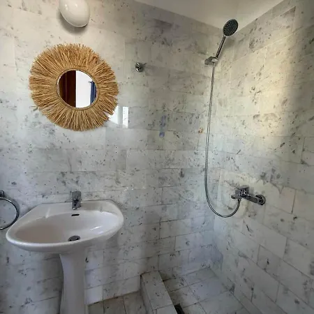 Seafront With Private Pool Peja