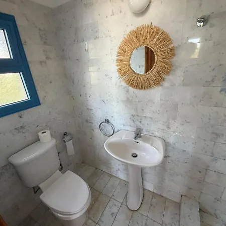 Seafront With Private Pool Peja